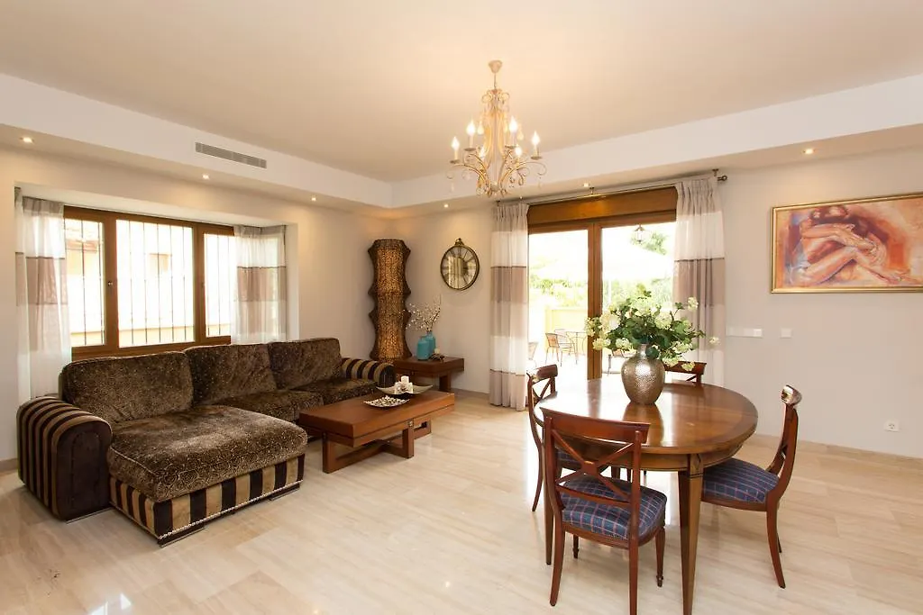 Semesterbostad Villa Las Lomas De Marbella Spanien